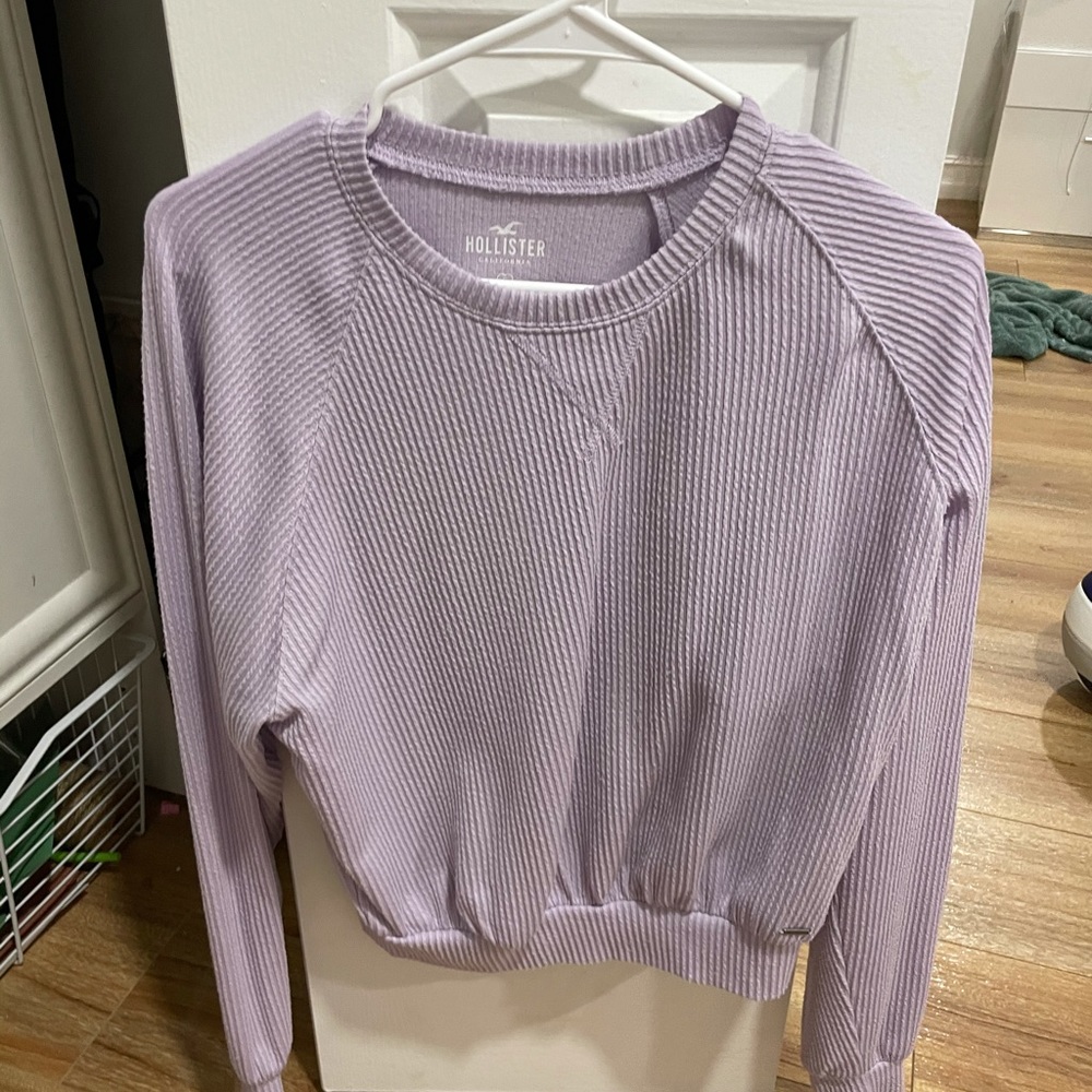 Hollister Lavener Long Sleeve Shirt 💜